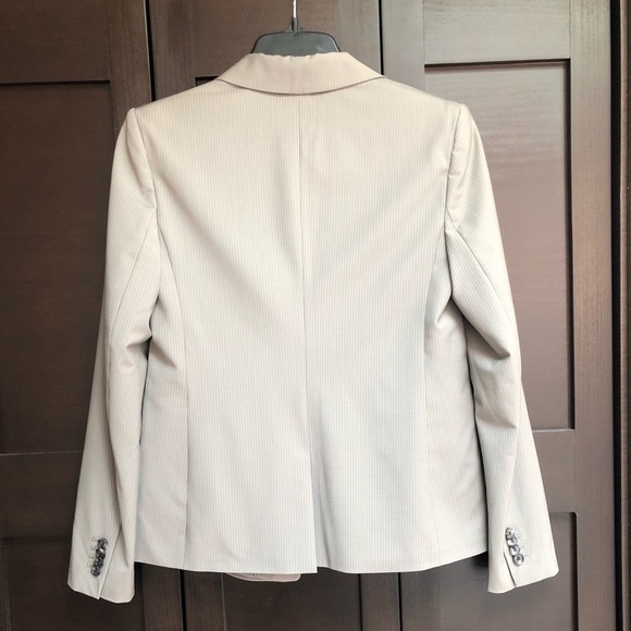 Suit Jacket/ Blazer - Ann Taylor - Sz 4 - Picture 2 of 2